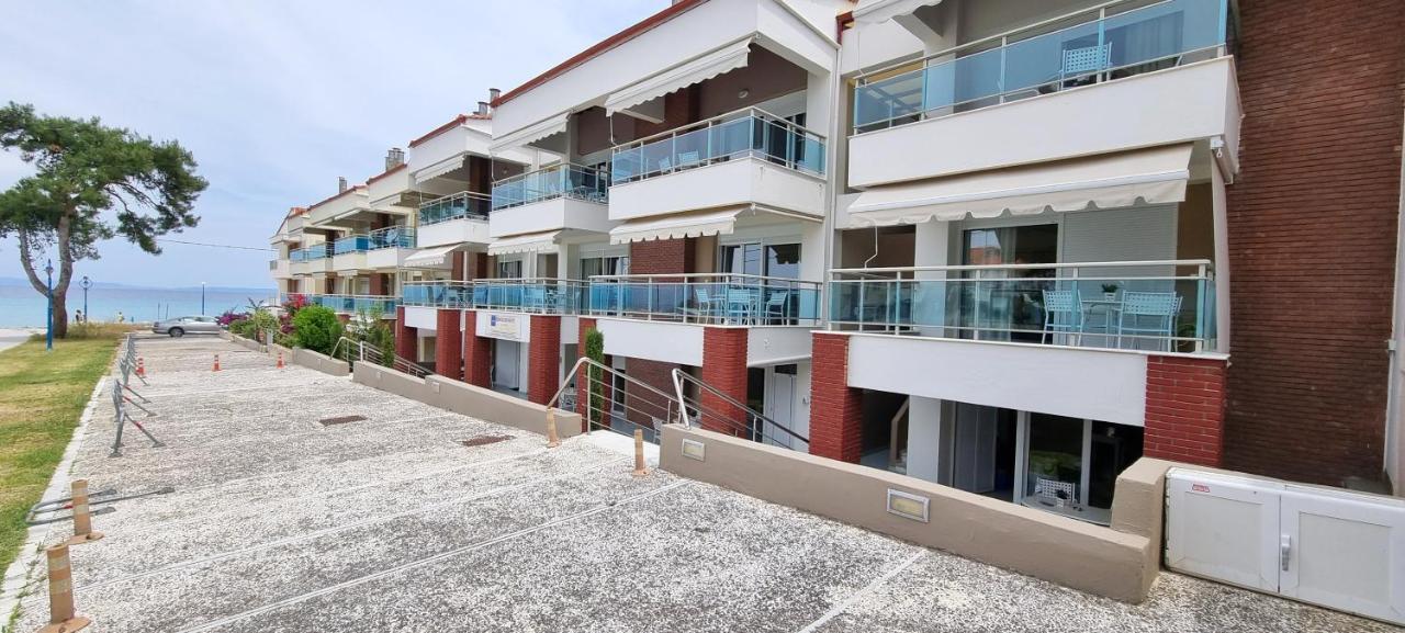 Bungalow White Apartments ポリフロノ エクステリア 写真