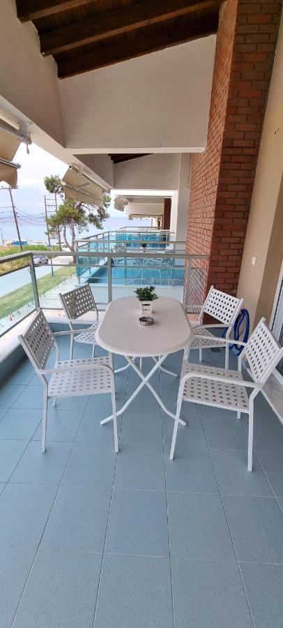 Bungalow White Apartments ポリフロノ エクステリア 写真