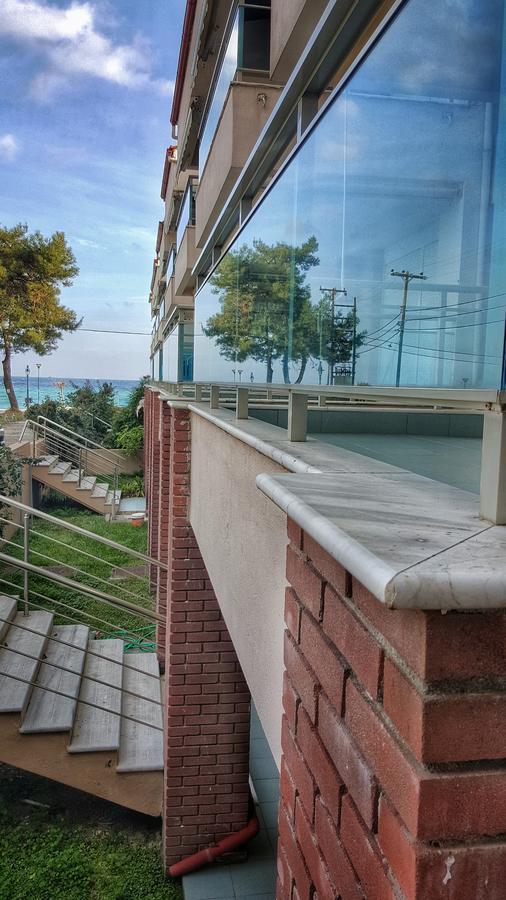 Bungalow White Apartments ポリフロノ エクステリア 写真