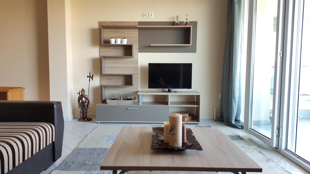 Bungalow White Apartments ポリフロノ エクステリア 写真