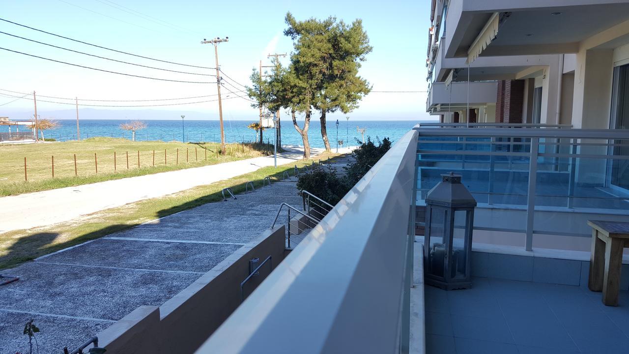 Bungalow White Apartments ポリフロノ エクステリア 写真