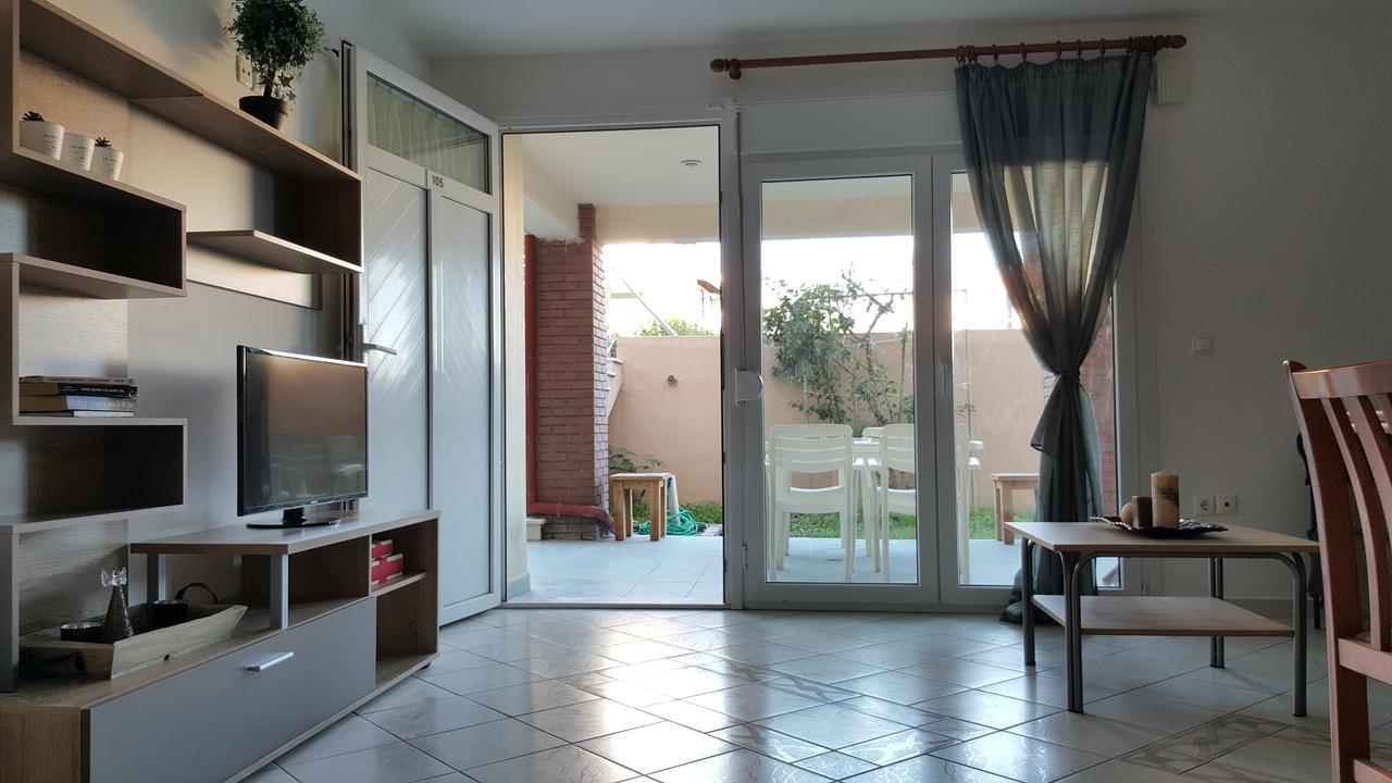 Bungalow White Apartments ポリフロノ エクステリア 写真